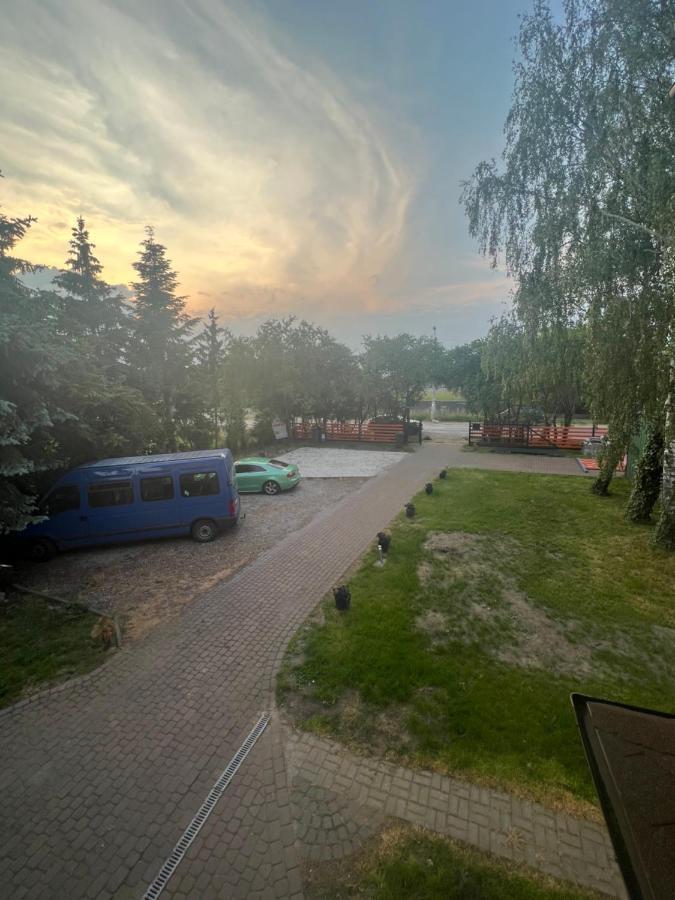 Samodzielny Pokoj W Wygodnym Domu Z Parkingiem Appartamento Piaseczno  Esterno foto